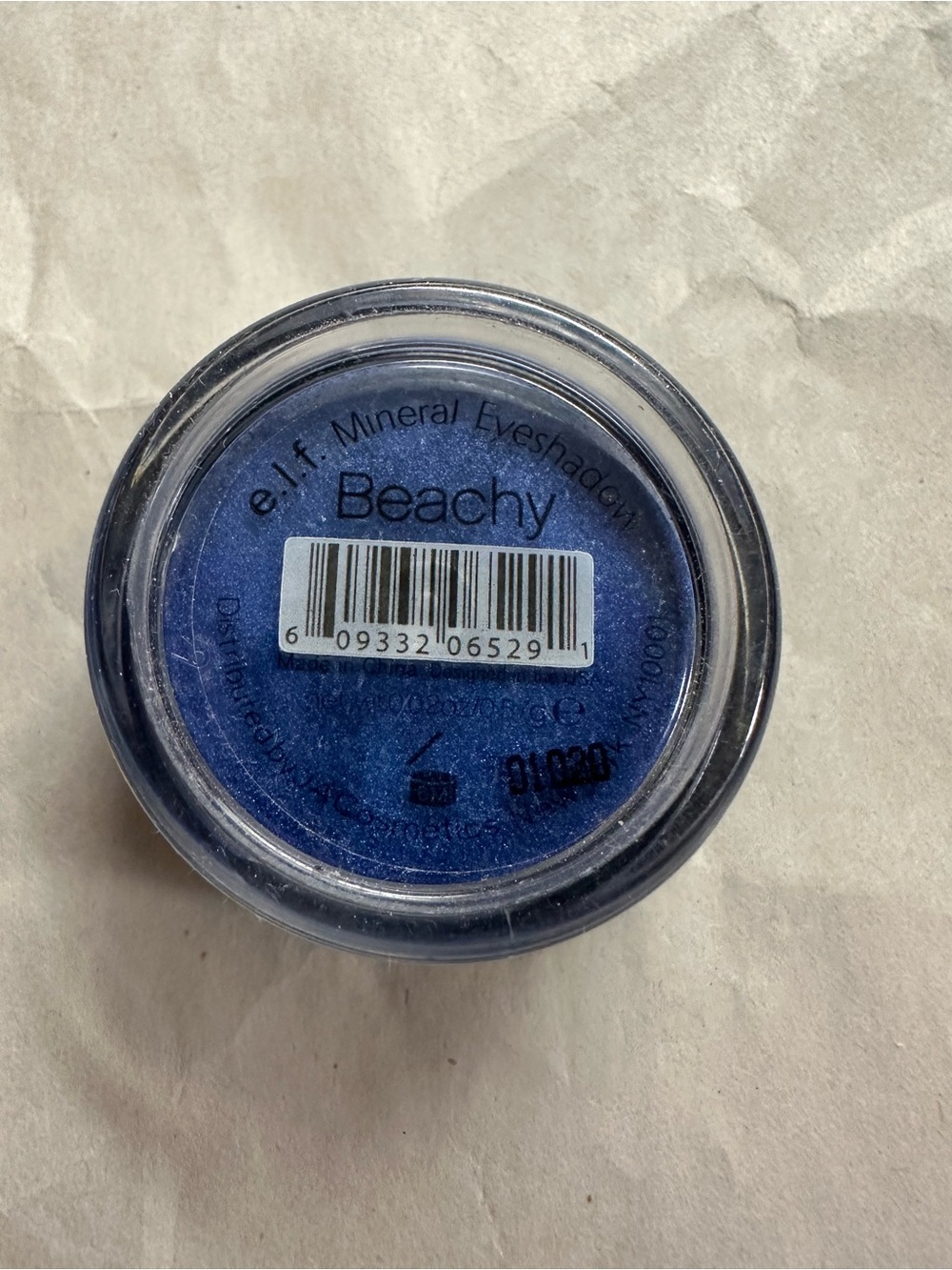 NEW e.l.f. Mineral Eyeshadow in Beachy (Royal Blue Metallic Shimmer)